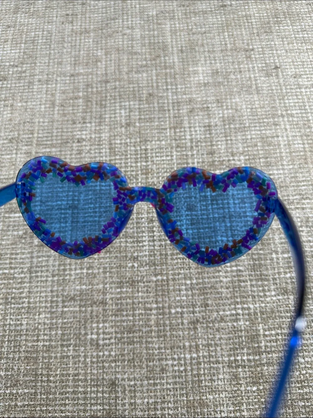 Heart-Shaped Blue Lens Sunglasses with Colorful Bead Trim sprinkles 90’s Y2K